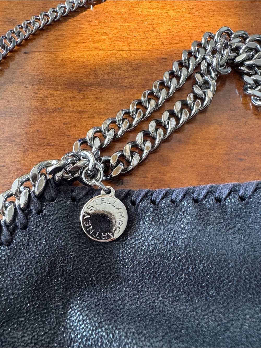 Stella McCartney Black Shoulder Bag with Silver Chain Trim - Picture 2 of 7